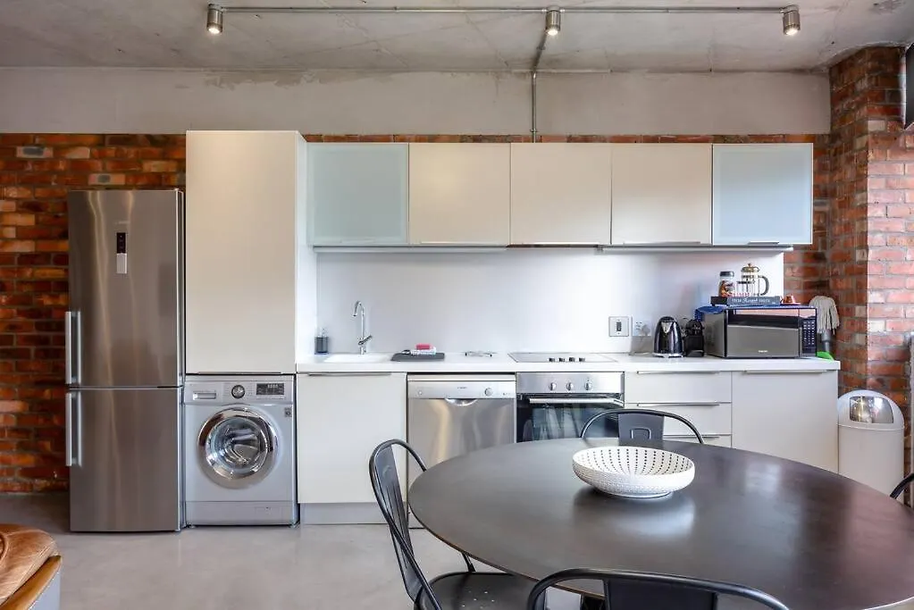 Trendy Loft Apartment Near The Waterfront And Cbd ケープタウン 南アフリカ