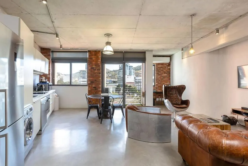 Trendy Loft Apartment Near The Waterfront And Cbd ケープタウン
