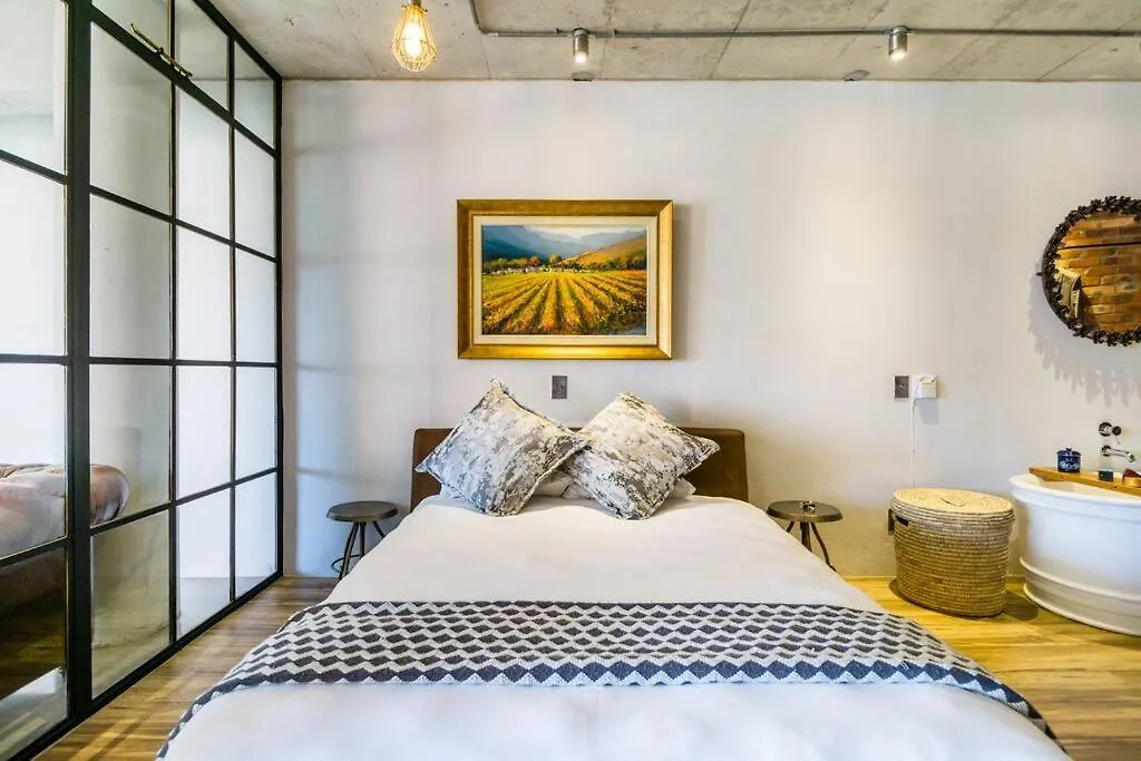 Trendy Loft Apartment Near The Waterfront And Cbd Cape Town