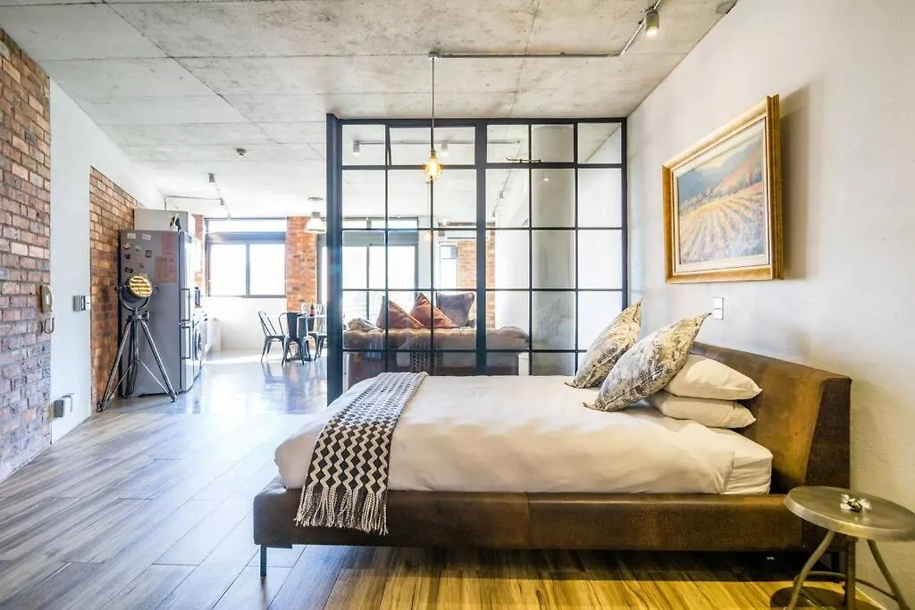 Trendy Loft Apartment Near The Waterfront And Cbd Cape Town 0*,  South Africa