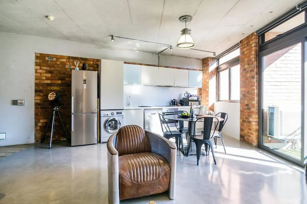 Trendy Loft Apartment Near The Waterfront And Cbd Cape Town