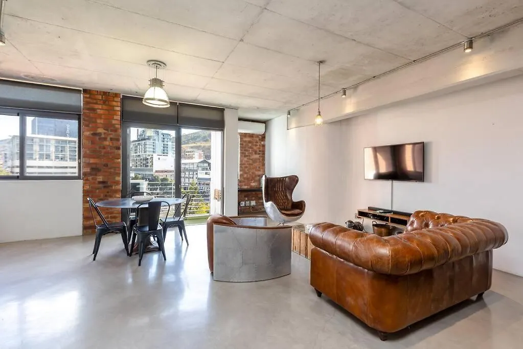 Trendy Loft Apartment Near The Waterfront And Cbd Cape Town