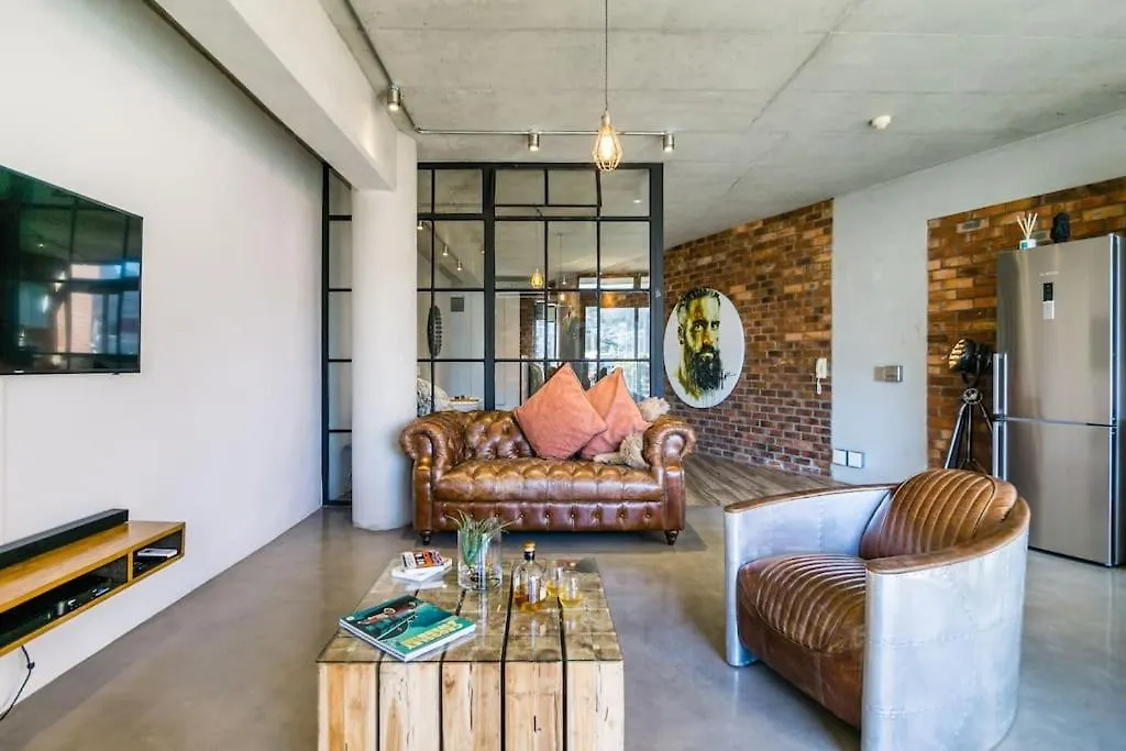 Trendy Loft Apartment Near The Waterfront And Cbd Cape Town