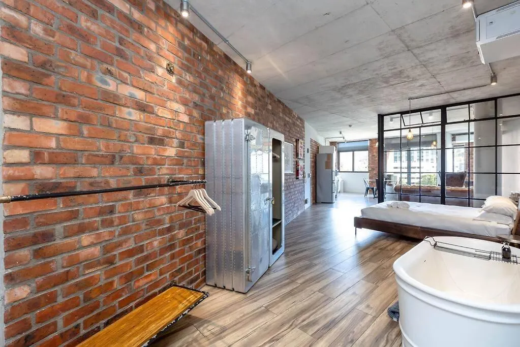 Trendy Loft Apartment Near The Waterfront And Cbd Cape Town