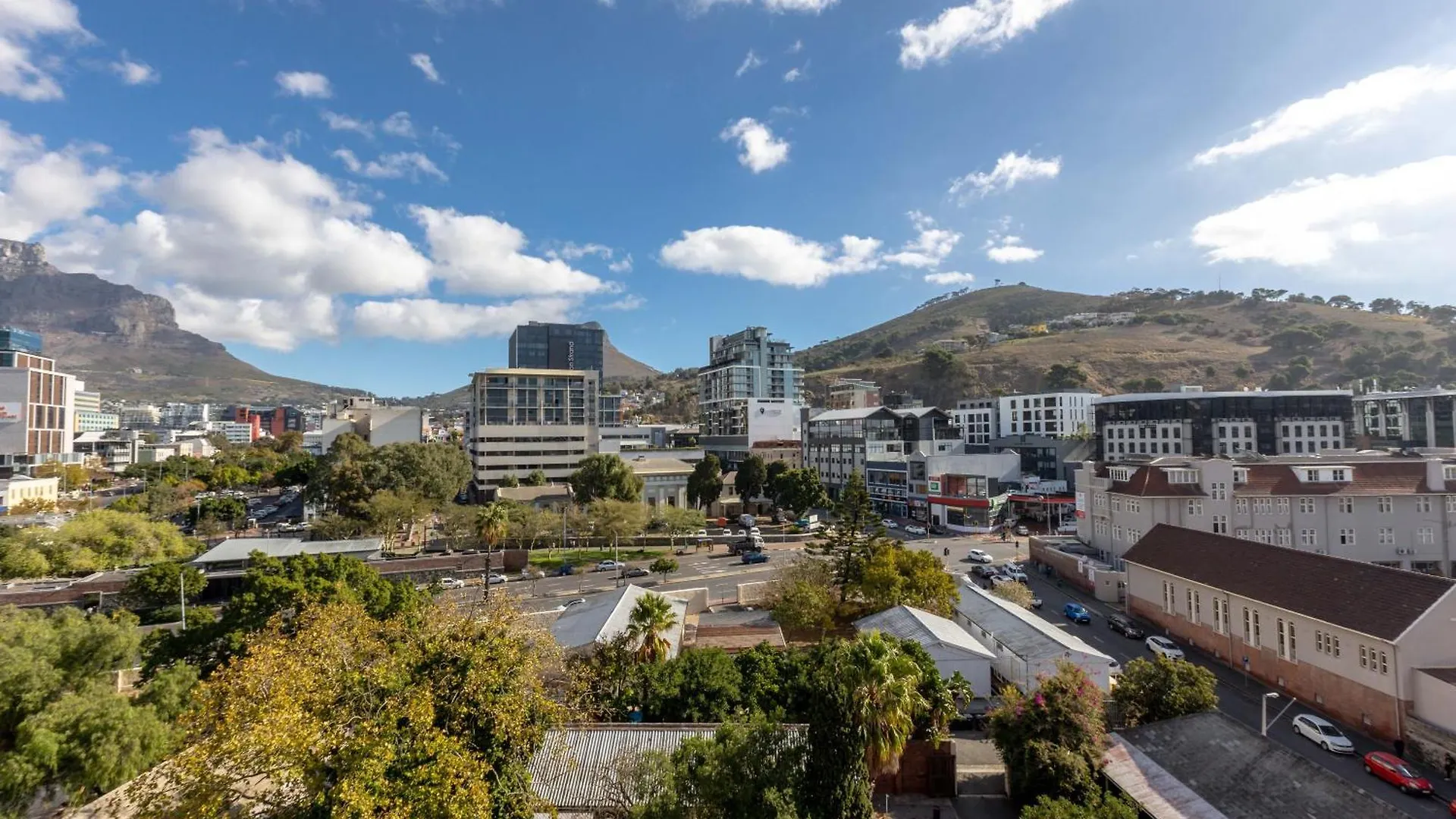 Trendy Loft Apartment Near The Waterfront And Cbd Cape Town